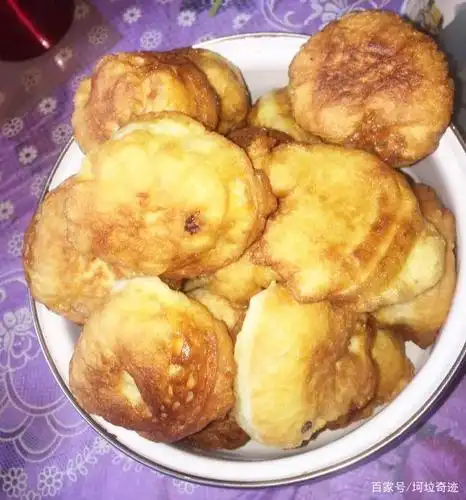 用这个方法"炸面团"蓬松暄软赛面包,吃上10个没问题