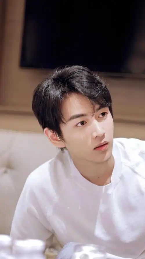 陈晓帅气照片高清图片(陈晓的照片 帅气图片) - 知识分子