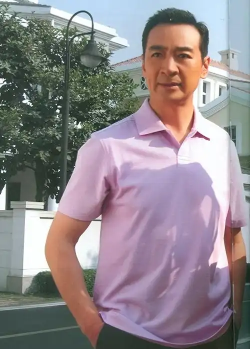 回顾寇振海:二婚娶小21岁娇妻54岁老来得子,68岁为儿子不敢退休