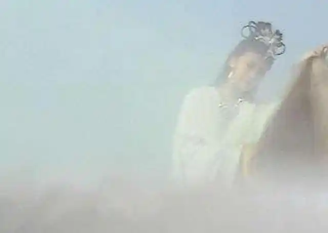 她是86版西游记朦胧美的风婆婆也是蜘蛛精之一因父母改变命运