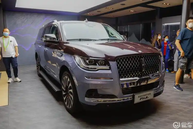 2022成都车展:实拍新款林肯领航员壹号_凤凰网汽车_凤凰网