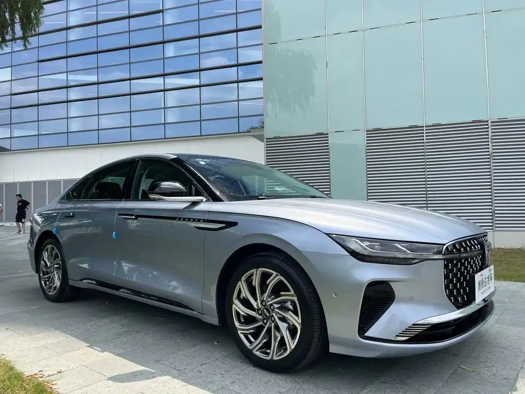 4万公里 车价22.5万77整备服务费5000元 #上海二手车 #林肯 #收车