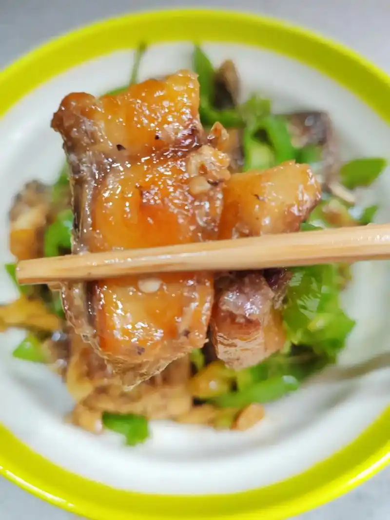 咸鱼干炒青椒.鱼干里有妈妈的爱,是妈妈在老家辛辛苦苦晒的,每 - 抖音