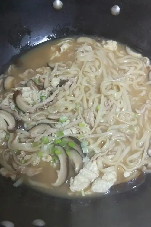 i茉莉99做的家常煮面条