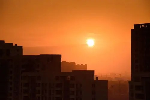 今天天气通透,拍了一组落日.