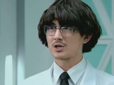 安联会宣传科科长,前会长之子宋二力秘密组建了巨神战击队超救分队