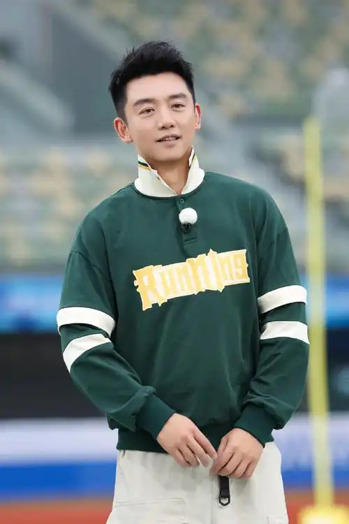 郑恺超话热火六月,热血沸腾的运动特辑来了,超厉害队前来报道!