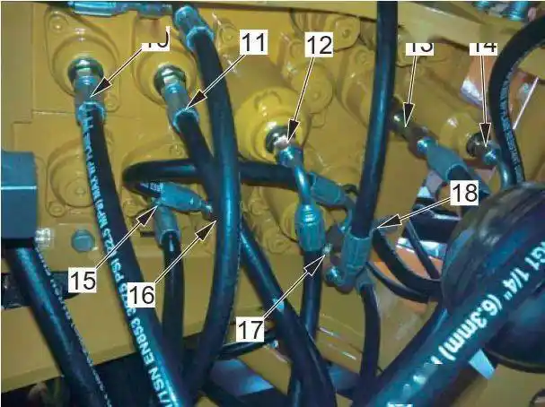 三一挖掘机sy265c9控制阀总成的拆卸以及阀口电磁阀等等标注