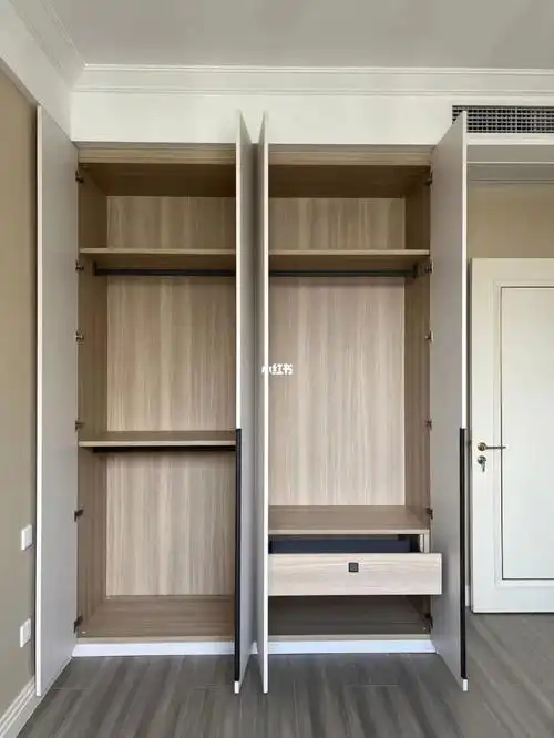 上海文信全屋定制菲德莱衣柜柜门u11026