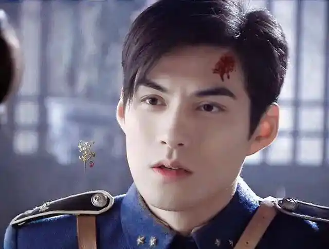 网友:他的脸跟建模脸一样,很少男星可以比_老婆_孩子_电视剧