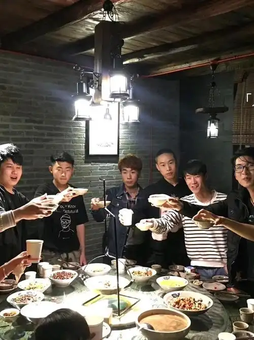 兄弟堂家族成员聚会