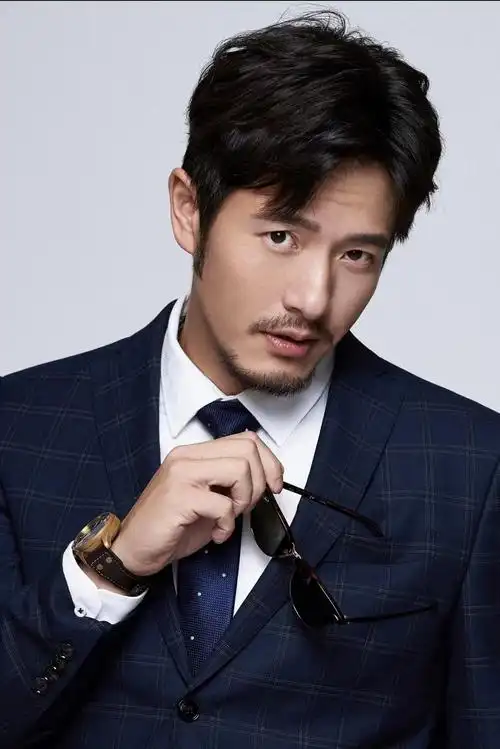 叔圈崛起颜值演技双重buff这个实力派帅大叔绝对有戏