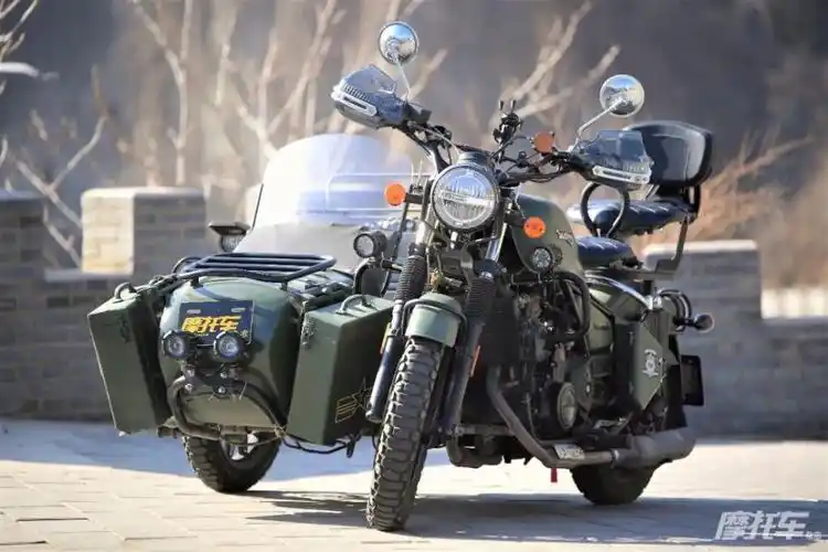 车评摩界另类的存在男人的大玩具体验新长江750