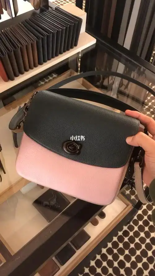 蔻驰coachcassie新款三链挎包