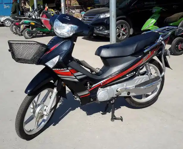 望江铃木摩托车 铃木机 燃油弯梁车 wj110-b 3 促销 合资发动机02