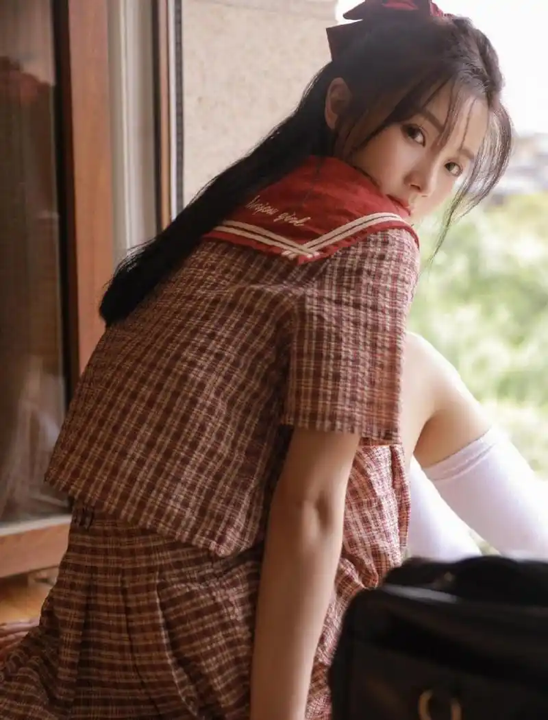 白丝长筒袜元气少女可爱甜美