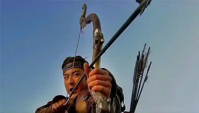 水浒传:花荣的箭vs张清的石子!到底谁更胜一筹?