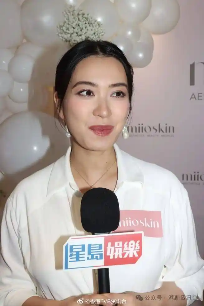 35岁朱千雪挺巨肚现身依然省镜_因为_运动_其他