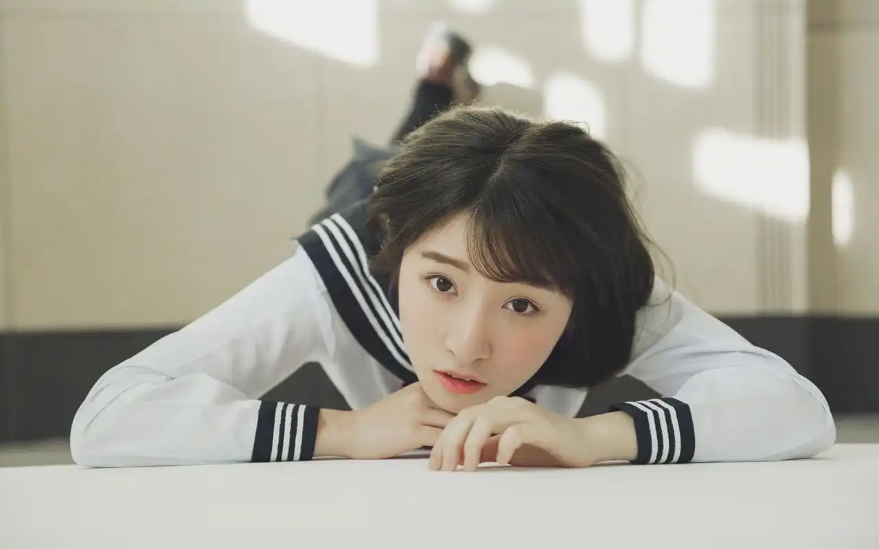 水手服清纯学生妹高清桌面壁纸