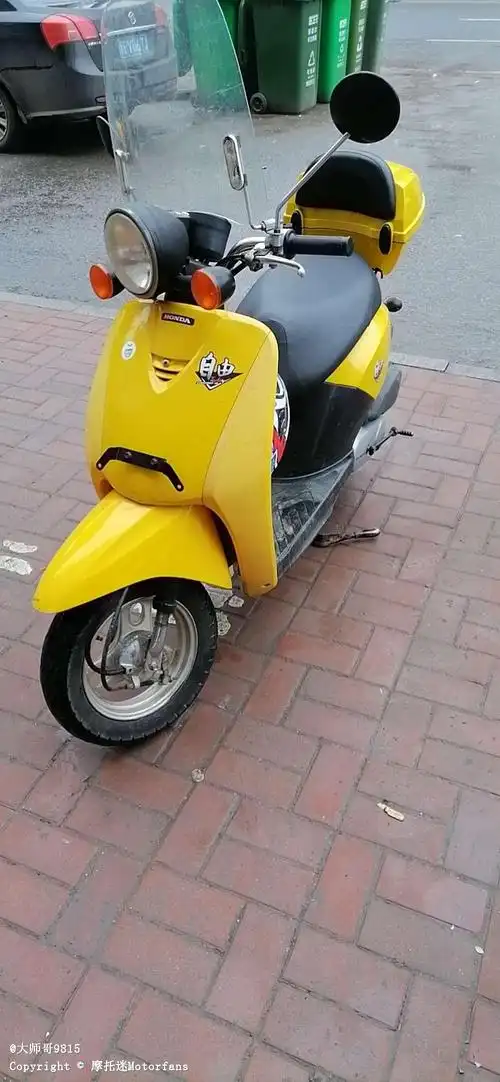 请教师傅们,本田50cc z4(56期化油器版)踏板摩托车如 .