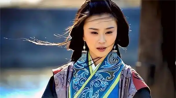 以为她们早已退圈,没想到只是"变了个样":大好前程就这么没了