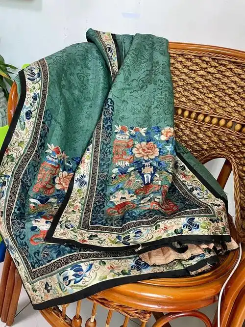 清代老绣清供图 马面裙 刺绣百褶鱼鳞月华裙