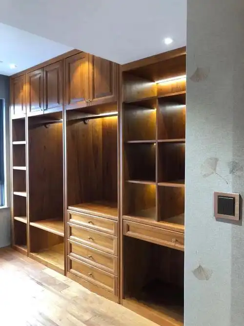 现在整木定制衣柜都流行什么样的设计你知道吗