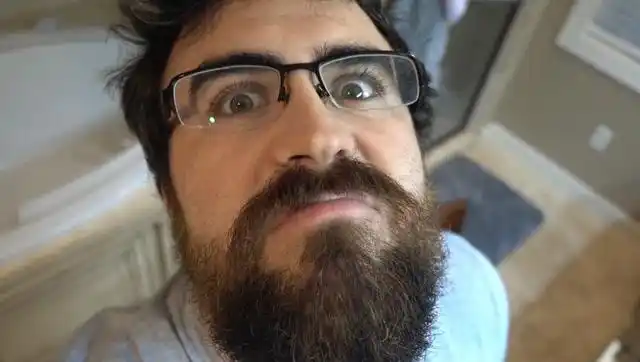 邋遢大叔怎样瞬间变成小鲜肉?把胡子刮干净就知道了!