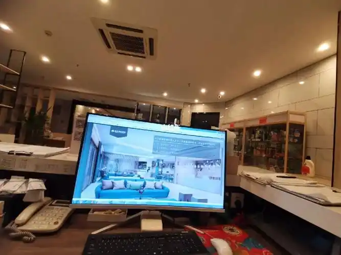 酒店前台上班的第三天夜班