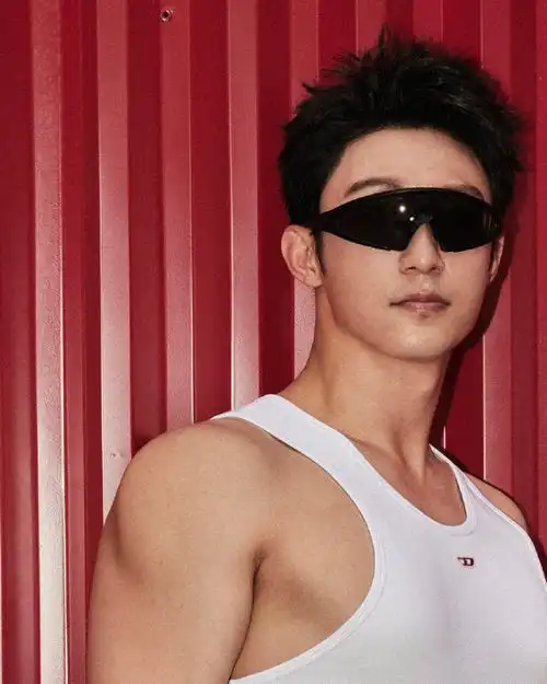 风驰赛车手黄景瑜