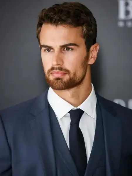 英国男人特别帅?蜘蛛人,洛基这些魅力男神都是英国制