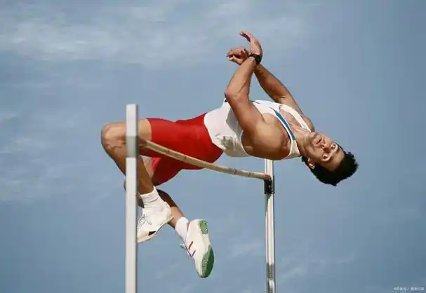 跳高训练的多重益处,增强爆发力