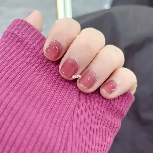 短指甲显白美甲