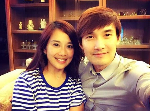 带你参观张铎的豪宅,跟老婆生活很恩爱,在家餐厅布置非常浪漫