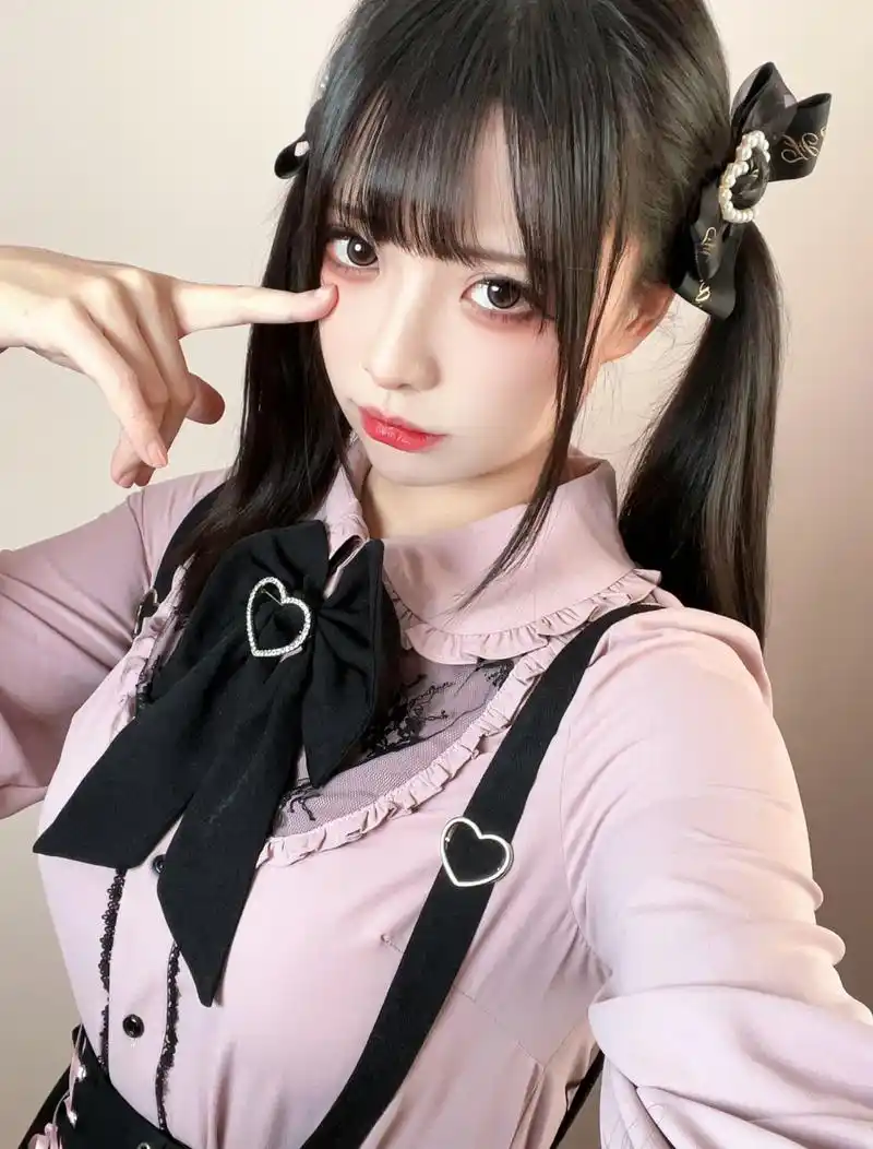 96地雷系女子96 金刚型大码女孩也可以勇敢的地雷系穿搭了!