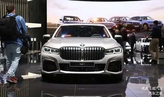 日内瓦车展全新宝马m760li亮相