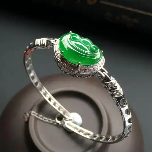 (超值推荐)镶白金钻石冰种翠色如意手链