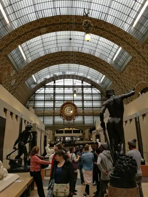 写美篇奥赛博物馆原是巴黎通往法国西南郊区的一个火车站,当年莫奈,西