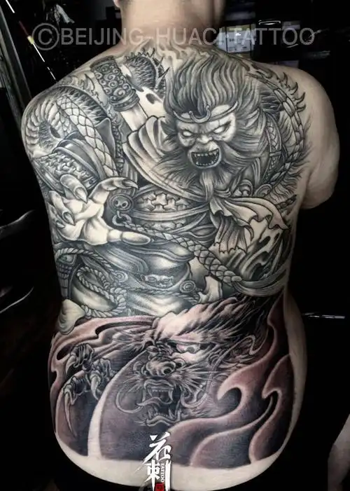 满背斗战胜佛纹身图片_成品背部传统人物宗教纹身图案
