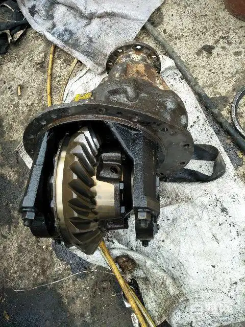 专业改装斯太尔后桥