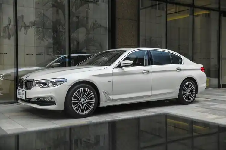 汽车美图抢先看:宝马540li,只为取悦你自己