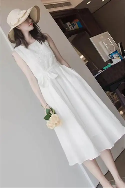 白色连衣裙气质甜美夏款法式复古裙很仙过膝仙女超仙森系蕾丝长裙
