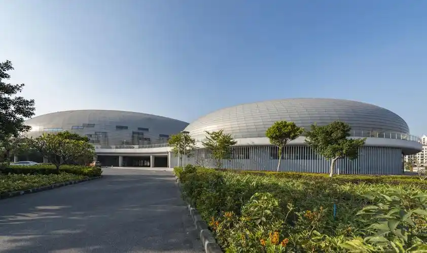 花都区亚运新体育馆