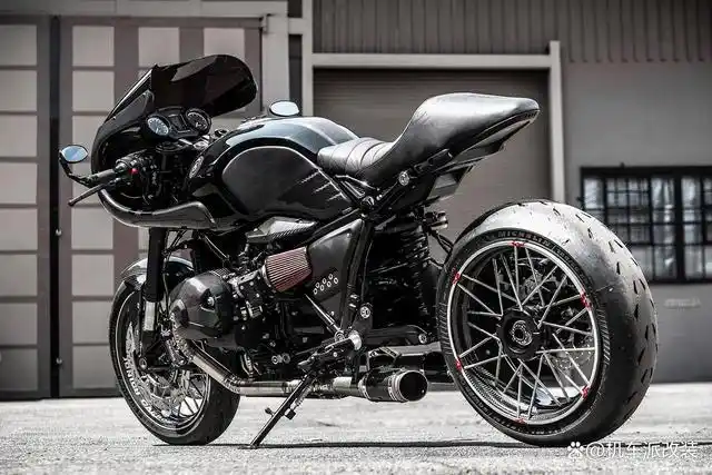 的摩托车企业成立于1975年,特别是对冒险adventure车型有着35年的经验