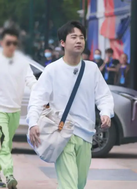 《奔跑吧9》最新路透,看到老成员回归,我的快乐回来了