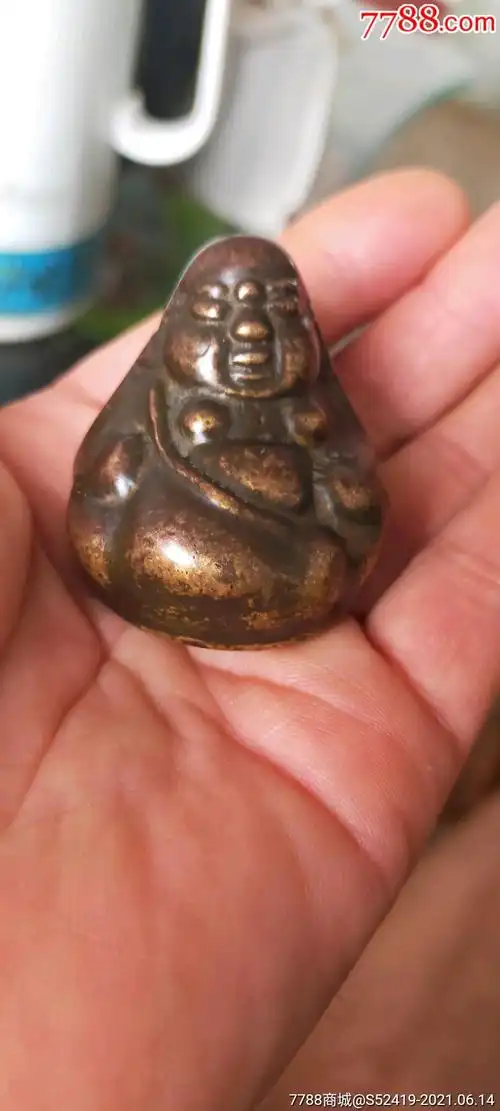 特别少见的明清足金款小铜佛