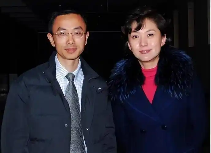 央视主持海霞的老公原来是他!