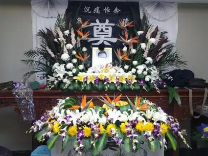 追悼会祭祀缅怀祭奠白事花圈丧事花篮灵堂鲜花布置花艺