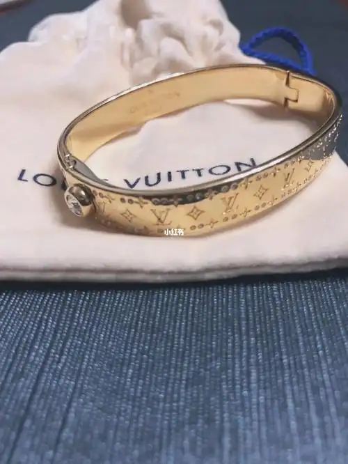 lv手镯