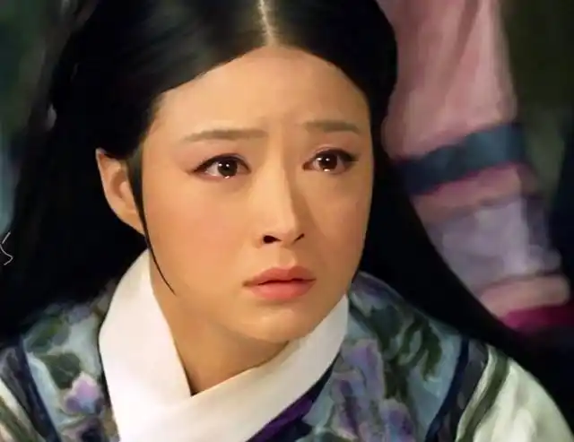 同样是哭戏,赵丽颖让人心疼,蒋欣最走心,baby太尴尬